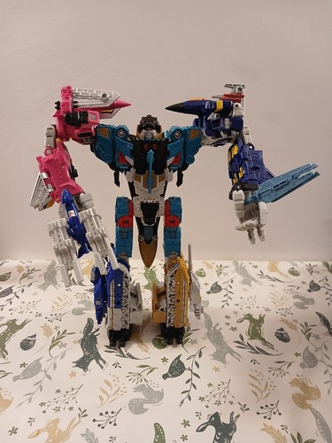 Transformers combiner wars - transformers,